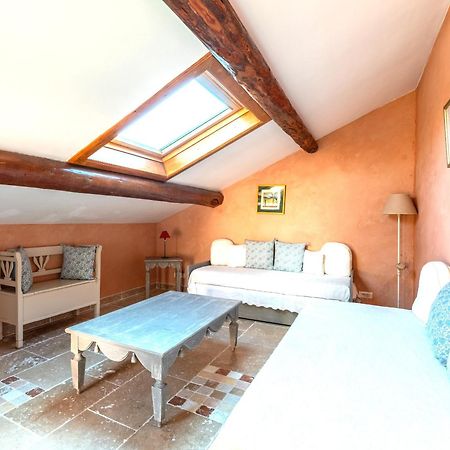 Hotel Le Mas Des Gres & Restaurant Sous Les Platanes Lagnes 外观 照片