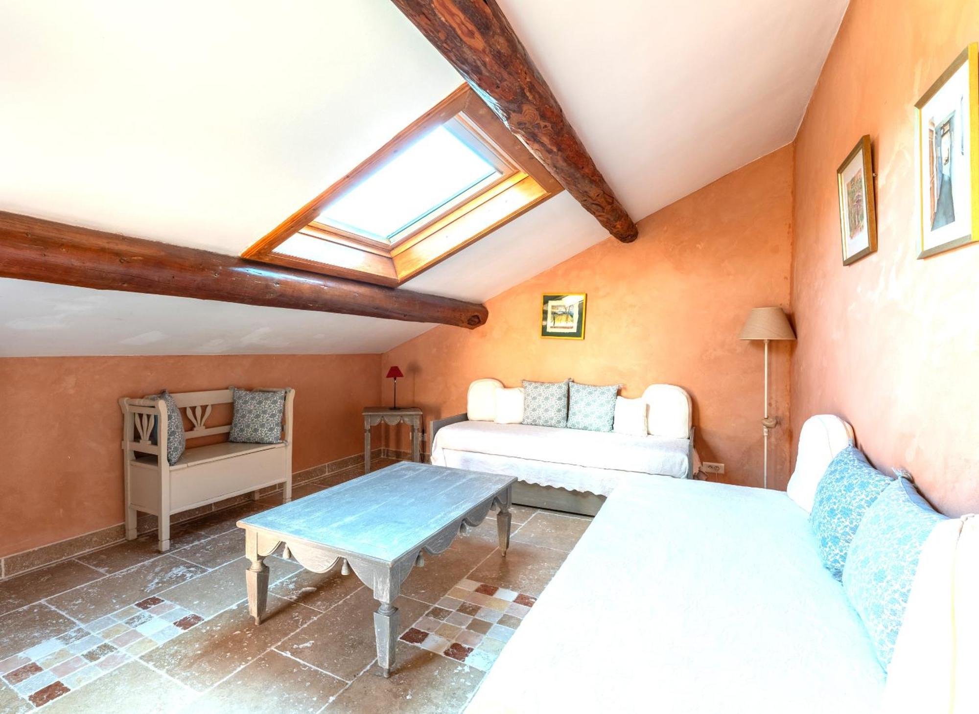 Hotel Le Mas Des Gres & Restaurant Sous Les Platanes Lagnes 外观 照片
